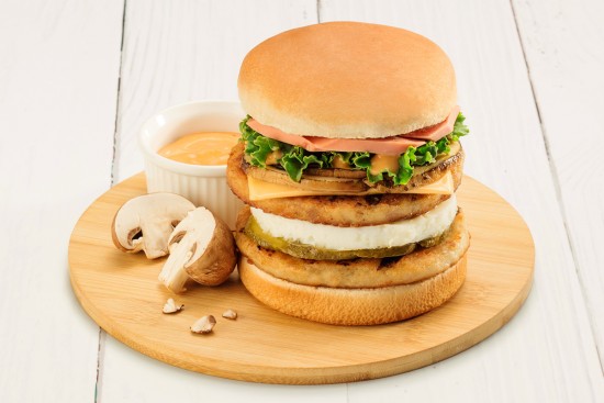 Fully Loaded Chicken Burger Recipe | Sadia Singapore